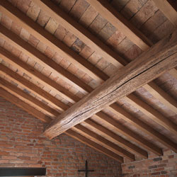 Controsoffitto in legno